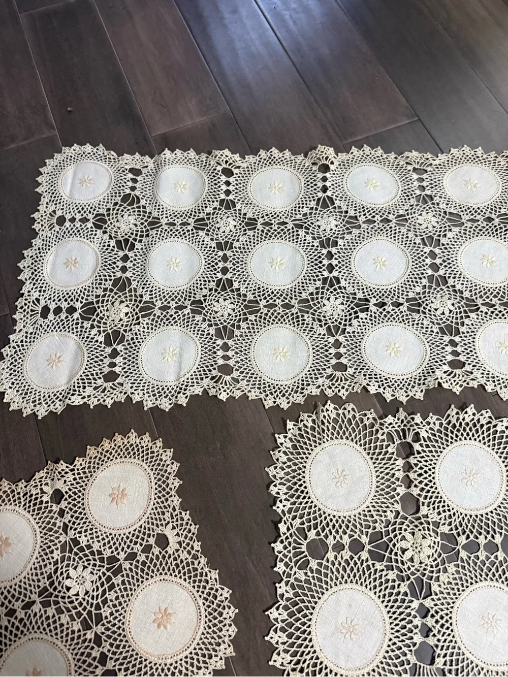 Vintage Handmade Cream Crochet Doily Table Runner, placemats & decorative rounds